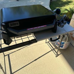 weber_travel22-griddle-new.jpeg