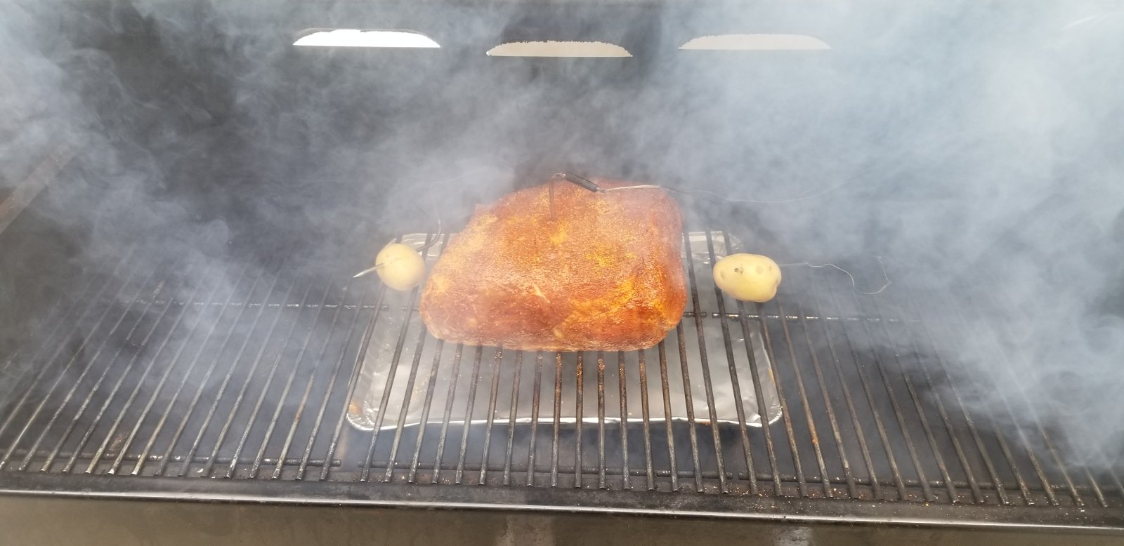 Boston Butt Starting in smoke booost mode.jpg